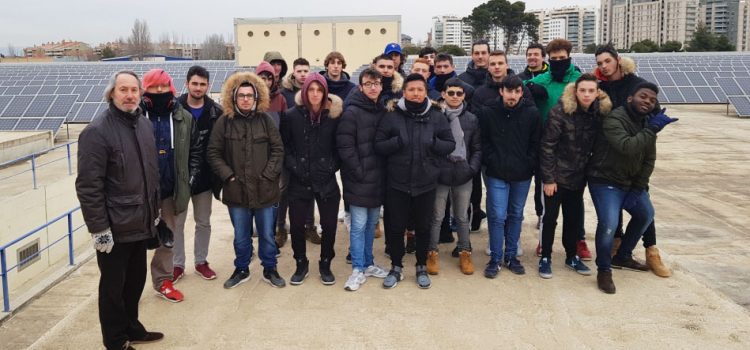 Visita técnica al parque fotovoltaico de Zaragoza Visita técnica al parque fotovoltaico de Zaragoza